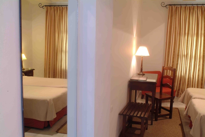 Imagen de la habitación del Hotel Simón, Sevilla. Foto 3