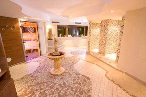 Imagen de los exteriores del Hotel Simon - Das Vitalhotel. Foto 4