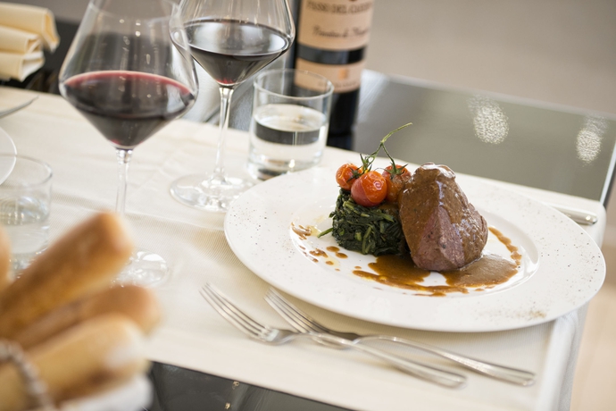 Imagen del bar/restaurante del Hotel Simon, Pomezia. Foto 9