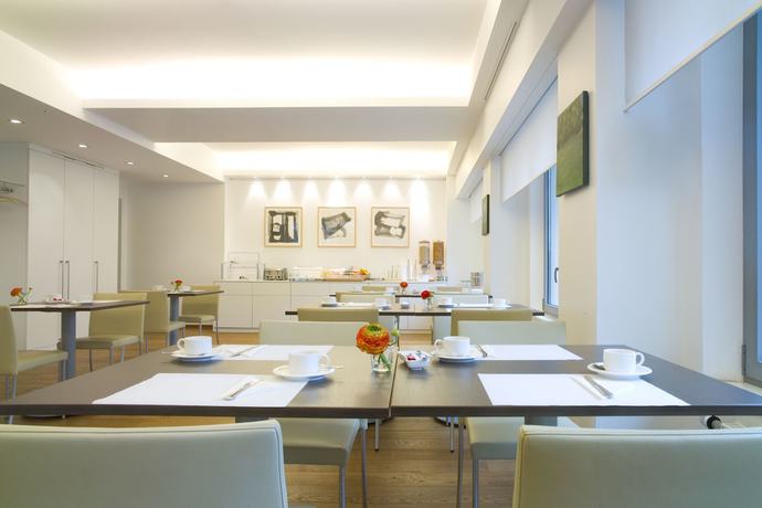 Imagen del bar/restaurante del Hotel Simoncini. Foto 4