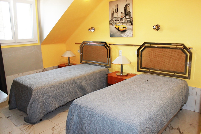 Imagen de la habitación del Hotel Simone Cannes Centre. Foto 4