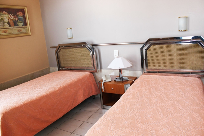 Imagen de la habitación del Hotel Simone Cannes Centre. Foto 6