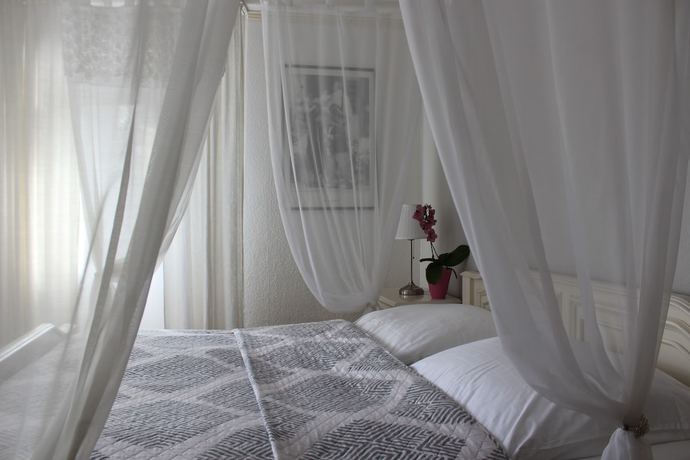 Imagen de la habitación del Hotel Simonis. Foto 11