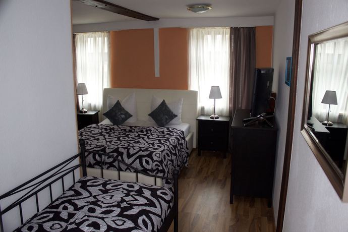 Imagen de la habitación del Hotel Simonis. Foto 17