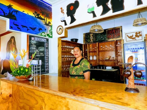 Imagen del bar/restaurante del Hotel Simon's Place. Foto 19