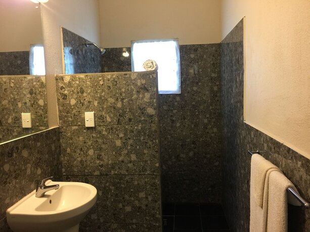 Imagen general del Hotel Simon's Place. Foto 7