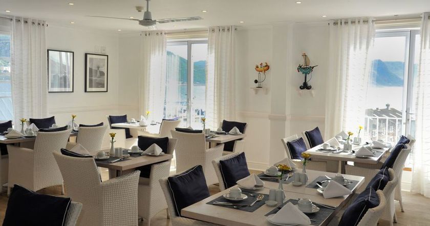 Imagen de los exteriores del Hotel Simon's Town Quayside. Foto 11