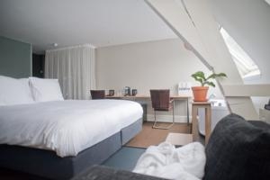 Imagen de la habitación del Hotel Simple. Foto 4