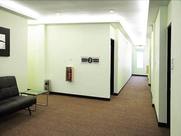 Imagen de los interiores del Hotel Simple Inn Solo. Foto 8