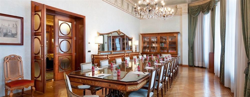 Imagen de los interiores del Hotel Simplon. Foto 4