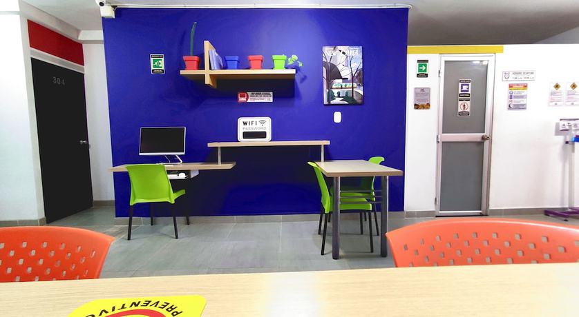 Imagen de los interiores del Hotel Simply - Colours Cali. Foto 19