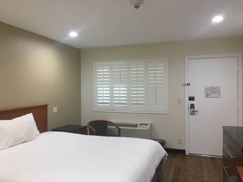 Imagen de la habitación del Hotel Simply Home Inn & Suites - Riverside. Foto 6