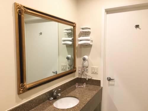 Imagen de la habitación del Hotel Simply Home Inn & Suites - Riverside. Foto 8