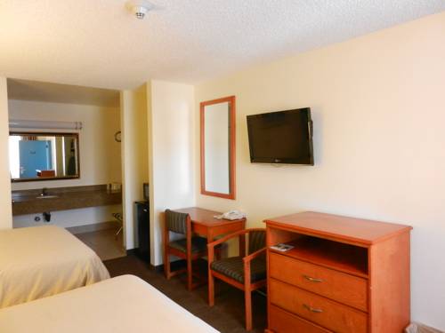 Imagen de la habitación del Hotel Simply Home Inn & Suites - Riverside. Foto 12