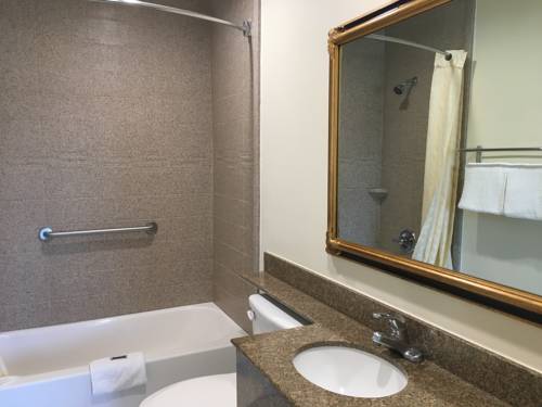 Imagen de la habitación del Hotel Simply Home Inn & Suites - Riverside. Foto 14