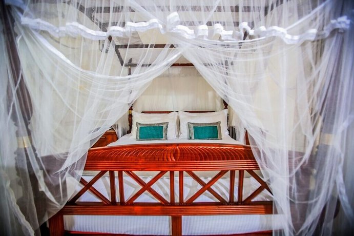 Imagen de los interiores del Hotel Simpson\'s Forest. Foto 18