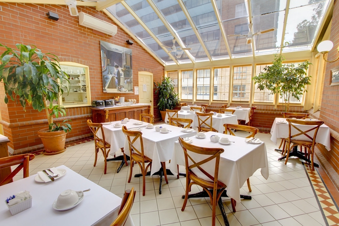 Imagen del bar/restaurante del Hotel Simpsons Of Potts Point. Foto 2