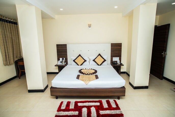 Imagen de la habitación del Hotel Simran. Foto 18