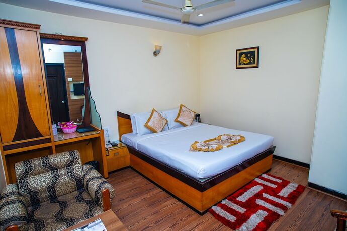 Imagen de la habitación del Hotel Simran. Foto 19
