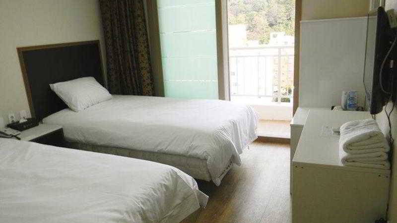Imagen de la habitación del Hotel Sims Hotel. Foto 7