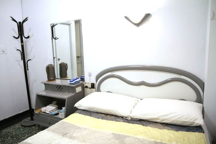 Imagen de la habitación del Hotel Sin Wu Fu. Foto 7