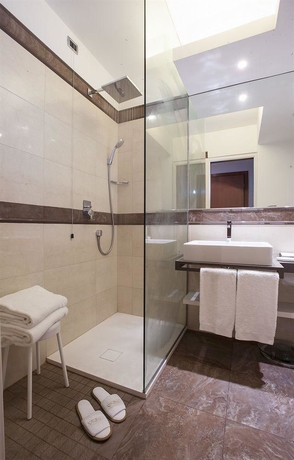 Imagen de la habitación del Hotel Sina Bernini Bristol, Autograph Collection. Foto 16