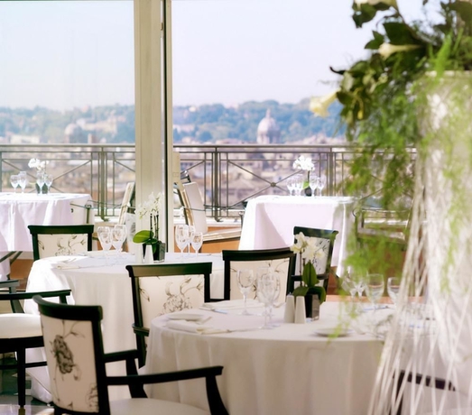 Imagen del bar/restaurante del Hotel Sina Bernini Bristol, Autograph Collection. Foto 6