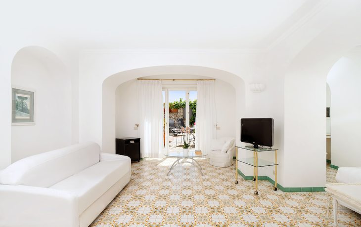 Imagen de la habitación del Hotel Sina Flora. Foto 2