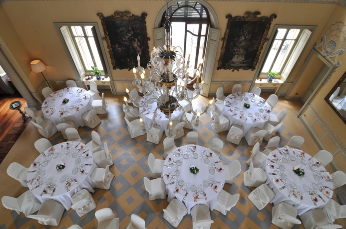 Imagen del bar/restaurante del Hotel Sina Villa Matilde. Foto 4