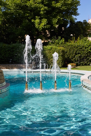Imagen de la piscina del Hotel Sina Villa Medici, Autograph Collection. Foto 12