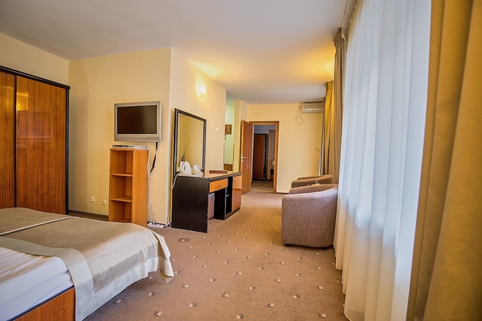 Imagen de la habitación del Hotel Sinaia. Foto 5