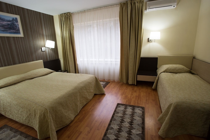 Imagen de la habitación del Hotel Sinaia. Foto 7