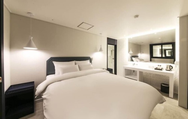 Imagen de la habitación del Hotel Sinan E.KKLIM. Foto 5