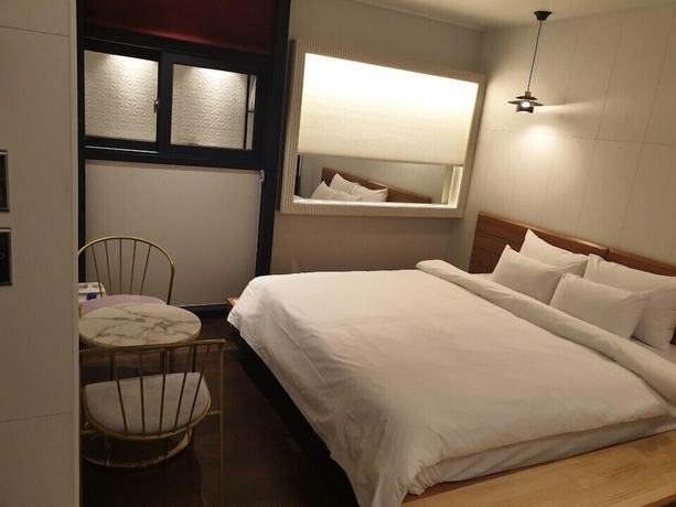 Imagen de la habitación del Hotel Sinan E.KKLIM. Foto 8