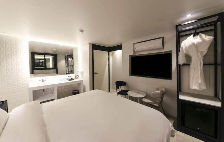 Imagen de la habitación del Hotel Sinan E.KKLIM. Foto 10