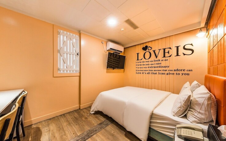 Imagen general del Hotel Sinchon Avani andplay. Foto 1
