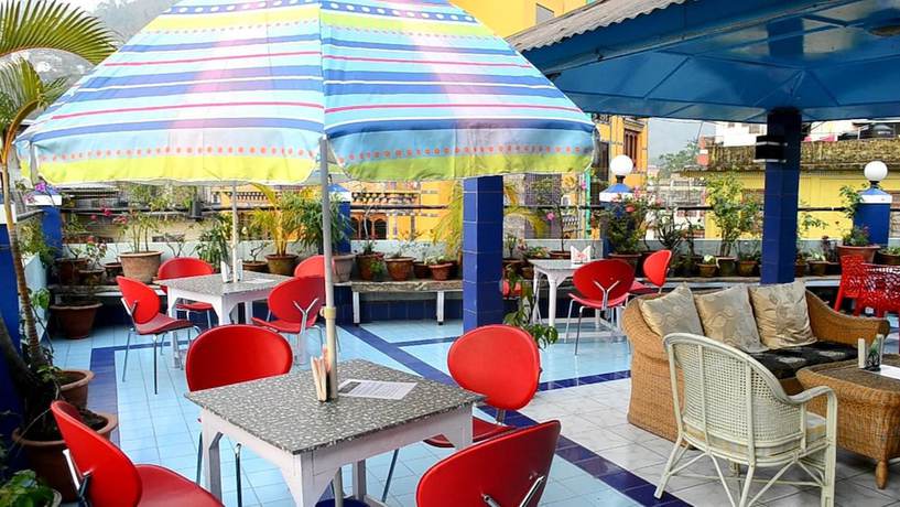 Imagen del bar/restaurante del Hotel Sinchula. Foto 5