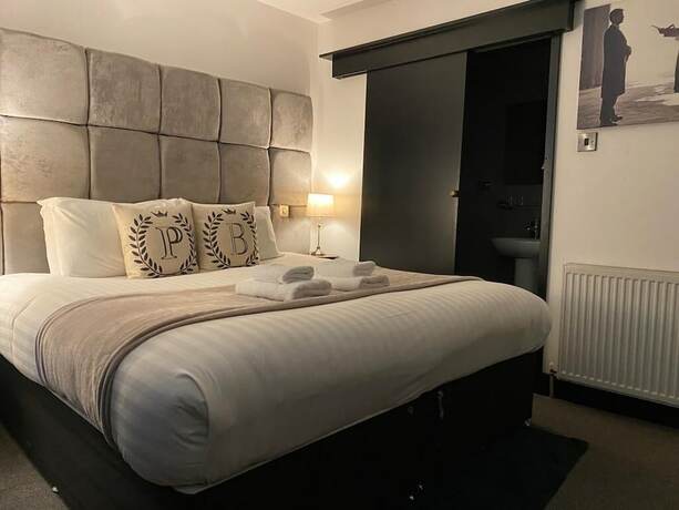 Imagen general del Hotel Sinclair\'s Bar, Lounge and Rooms. Foto 6