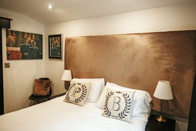 Imagen de la habitación del Hotel Sinclair\'s Bar, Lounge and Rooms. Foto 18