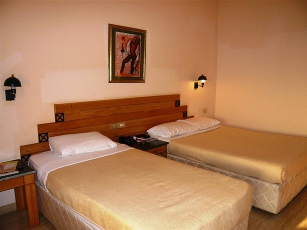 Imagen general del Hotel Sindbad Club. Foto 4