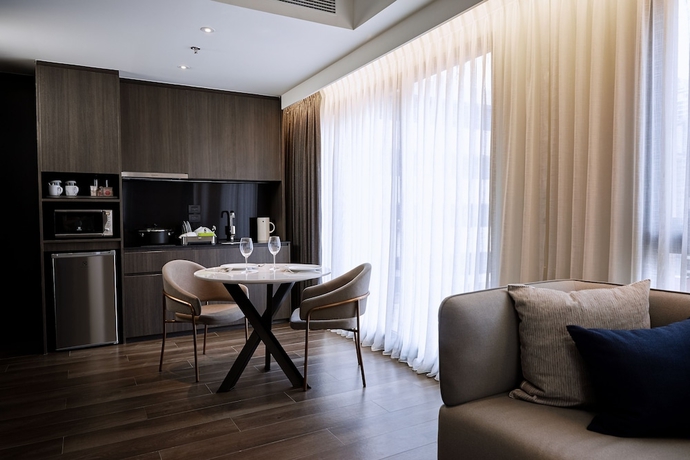 Imagen de la habitación del Hotel Sindhorn Midtown. Foto 7