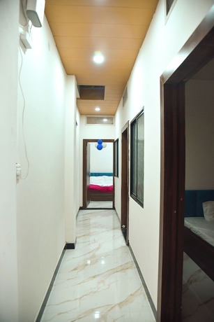 Imagen de los interiores del Hotel Sindur. Foto 13