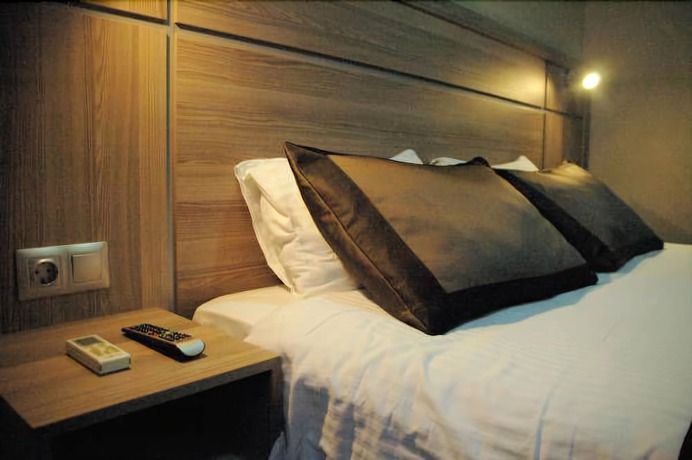 Imagen de la habitación del Hotel Sinem. Foto 9