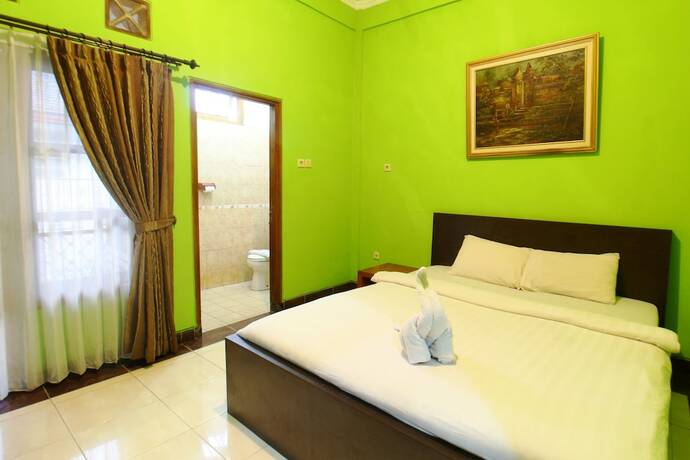 Imagen de la habitación del Hotel Sinergi Tretes. Foto 18