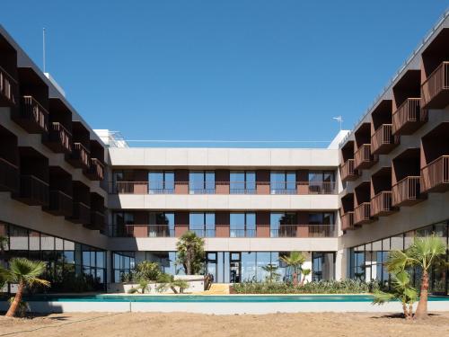 Imagen general del Hotel Sines Sea View. Foto 7