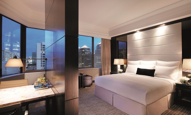 Imagen de la habitación del Hotel Singapore Marriott Tang Plaza. Foto 5