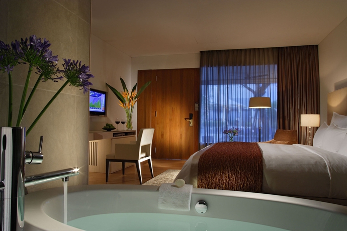 Imagen de la habitación del Hotel Singapore Marriott Tang Plaza. Foto 8