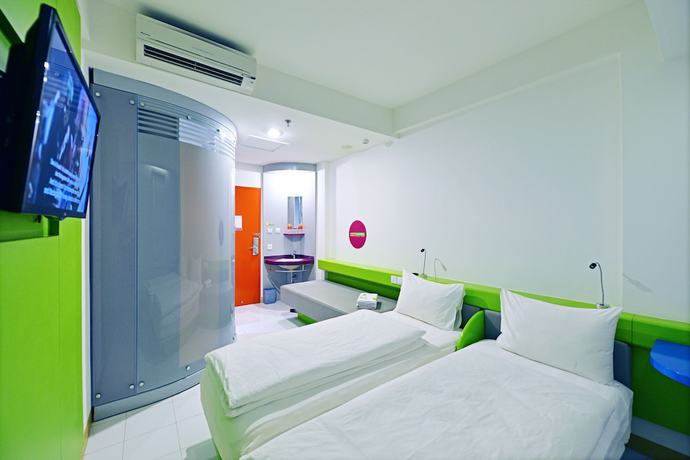 Imagen de la habitación del Hotel Singaraja. Foto 5