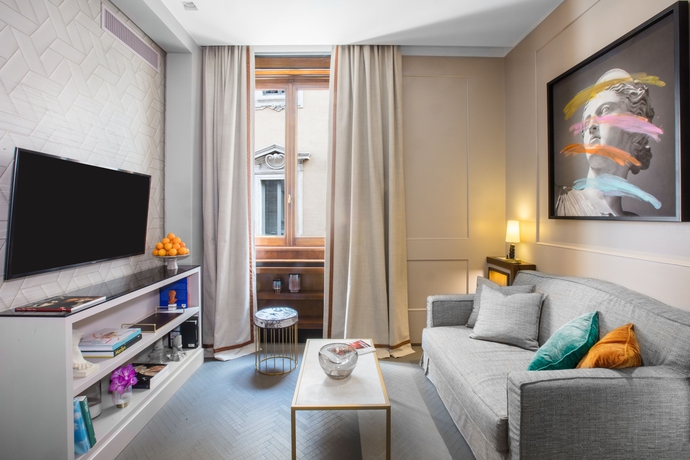 Imagen de los interiores del Hotel Singer Palace. Foto 17