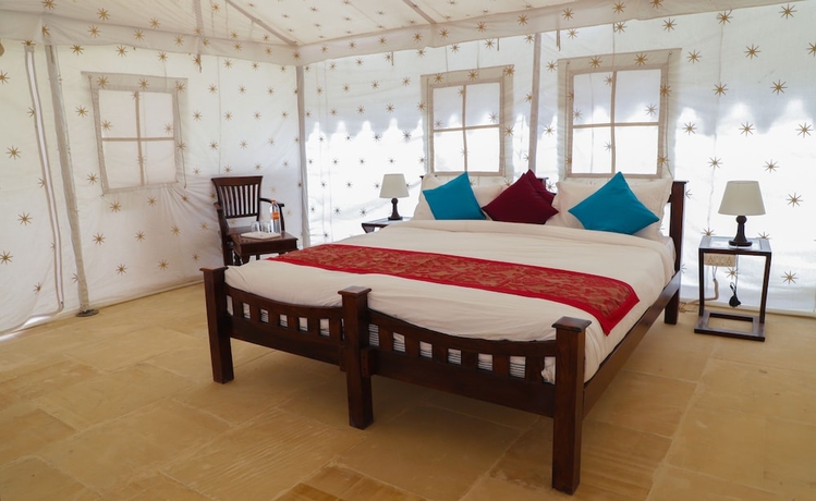 Imagen de la habitación del Hotel Singh\'s Royal Desert Resort. Foto 13